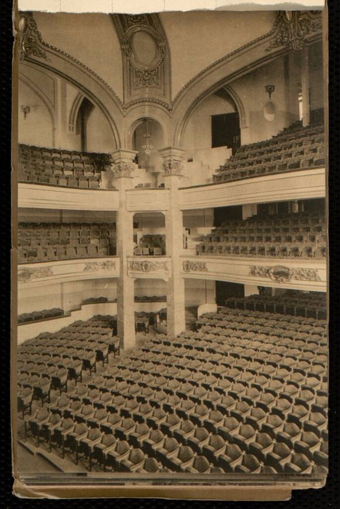 Miniatura de Círculo de Bellas Artes. Un ángulo de la sala de espectáculos