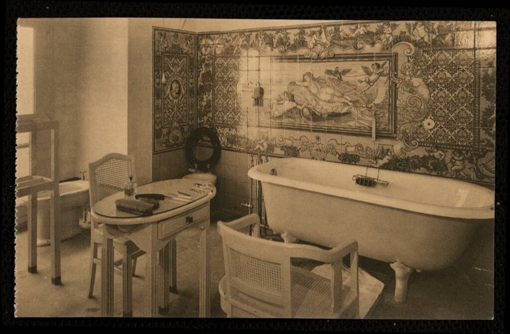 Miniatura de Círculo de Bellas Artes. Un cuarto de baño