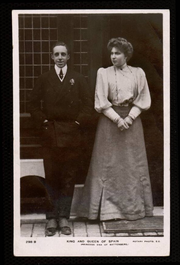 Miniatura de King and Queen of Spain (Princess Ena of Battenberg)