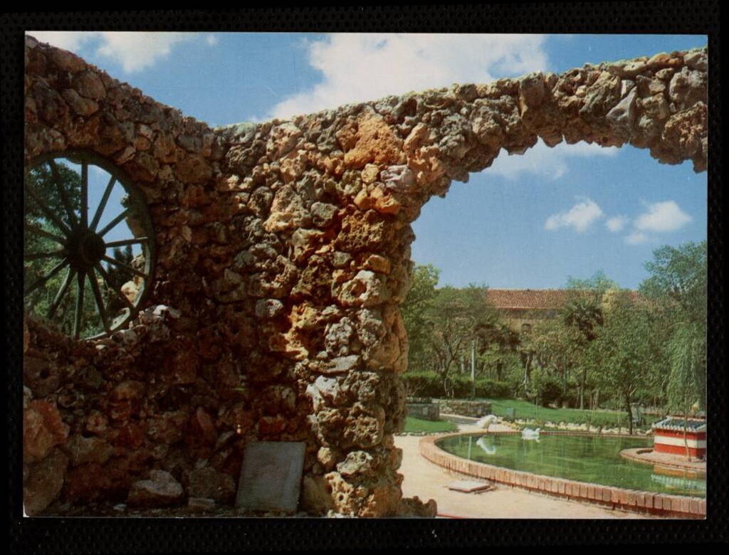 Miniatura de Residencia de Ancianos de Alcalá de Henares. Jardín Nuevos rumbos