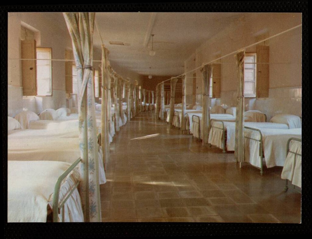 Miniatura de Residencia de Ancianos de Alcalá de Henares. Dormitorio de señoras