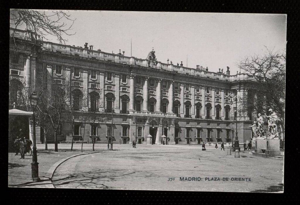 Miniatura de Plaza de Oriente