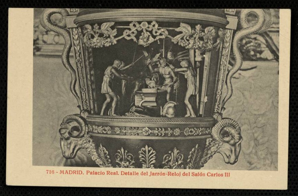 Miniatura de Palacio Real. Detalle del Jarrón-Reloj del Salón Carlos III