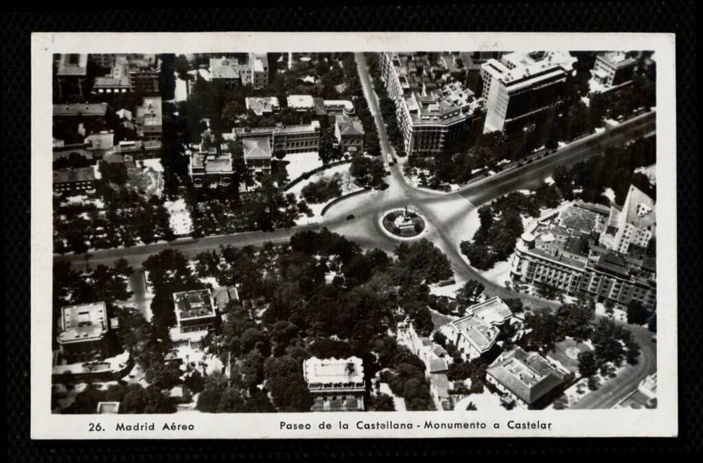 Miniatura de Paseo de la Castellana y monumento a Castelar