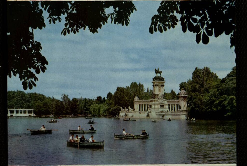 Miniatura de Estanque del Retiro y Monumento a Alfonso XII