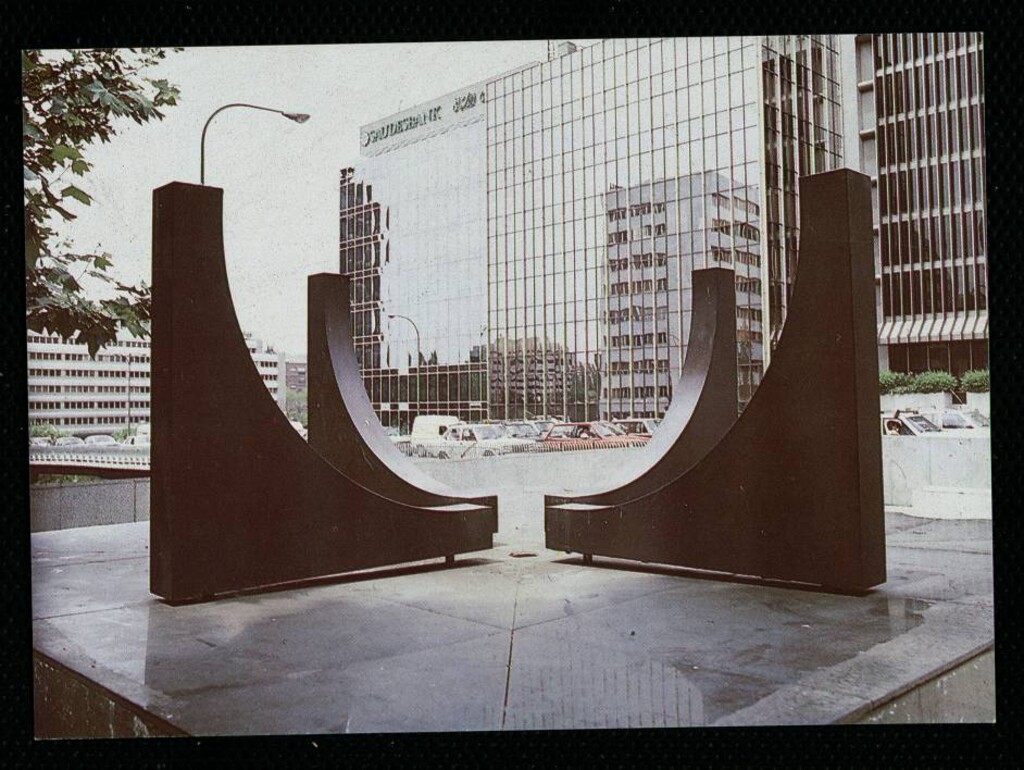 Miniatura de Museo de Escultura al Aire Libre. Plaza-escultura, de Gustavo Torner