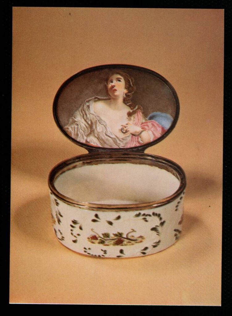 Miniatura de Caja o tabaquera de porcelana