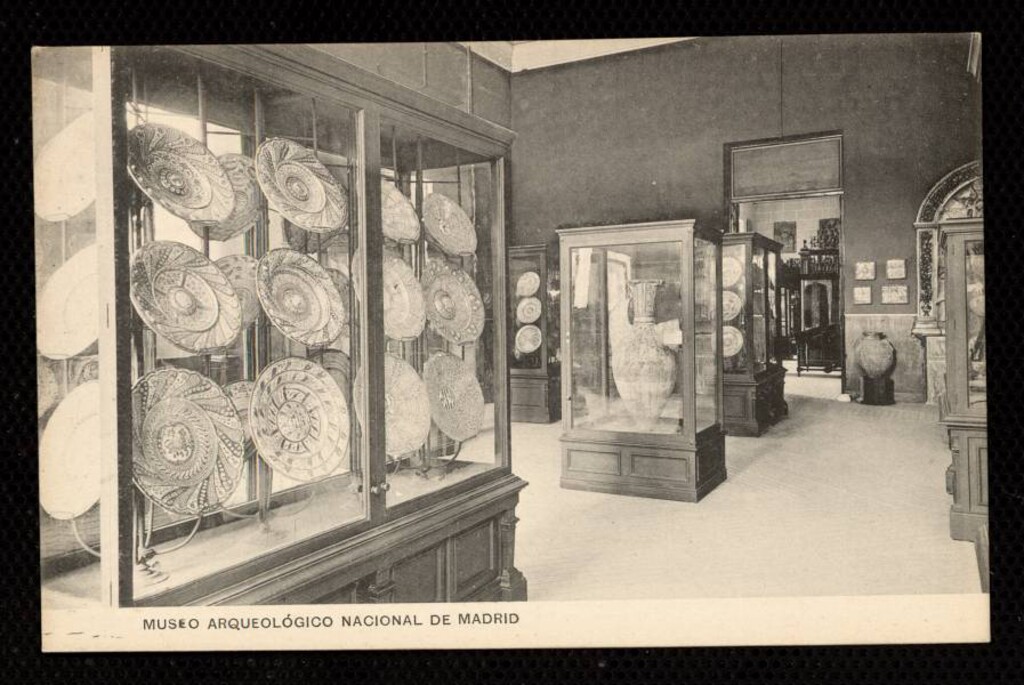 Miniatura de Museo Arqueológico Nacional de Madrid - Sala XII - Pinturas, tallas e industrias cristianas de la Edad Media y principios del siglo XVI