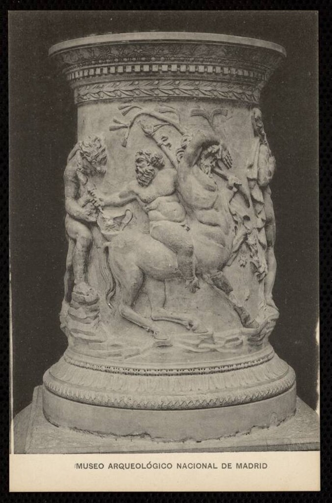 Miniatura de Museo Arqueológico Nacional de Madrid - Ara romana de mármol con el tríunfo de Baco. Procedente de Italia