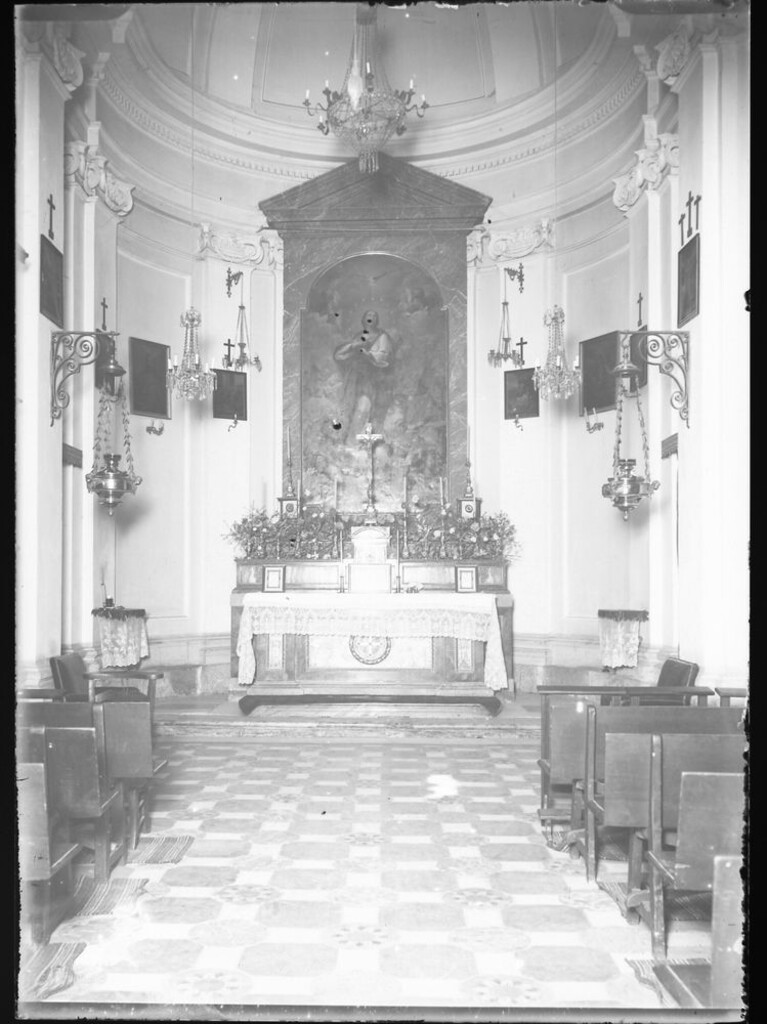 Miniatura de Interior de la Iglesia de la Torrecilla en la Casa de Campo