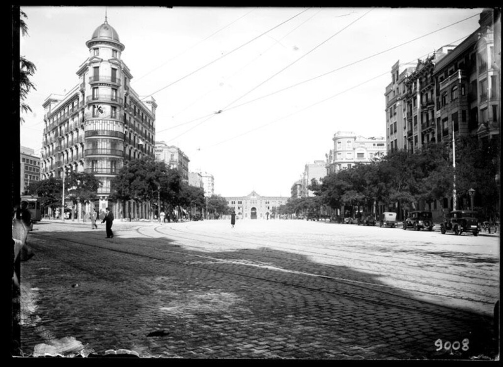 Miniatura de Plaza de toros de la avenida de Felipe II, demolida en 1934