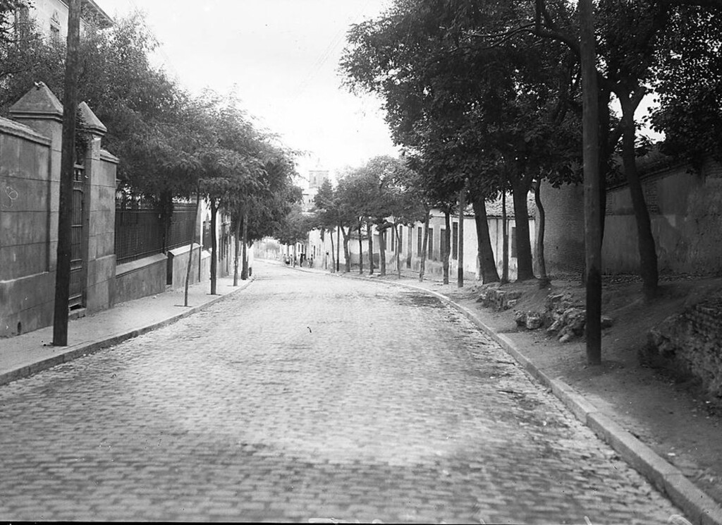 Miniatura de Calle empedrada de Carabanchel Alto
