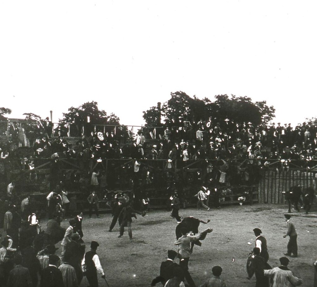 Miniatura de Corrida de toros en la Plaza de Toros de Carabanchel