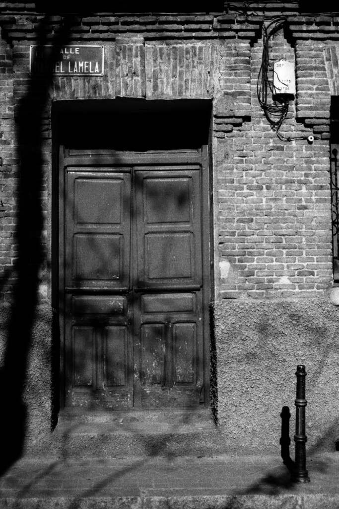Miniatura de Puerta de entrada a una vivienda