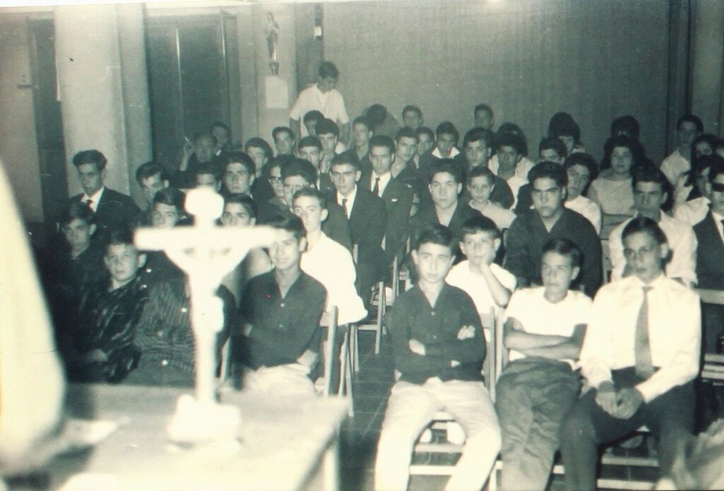 Miniatura de Acto social en el club juvenil de la Colonia Virgen de las Gracias