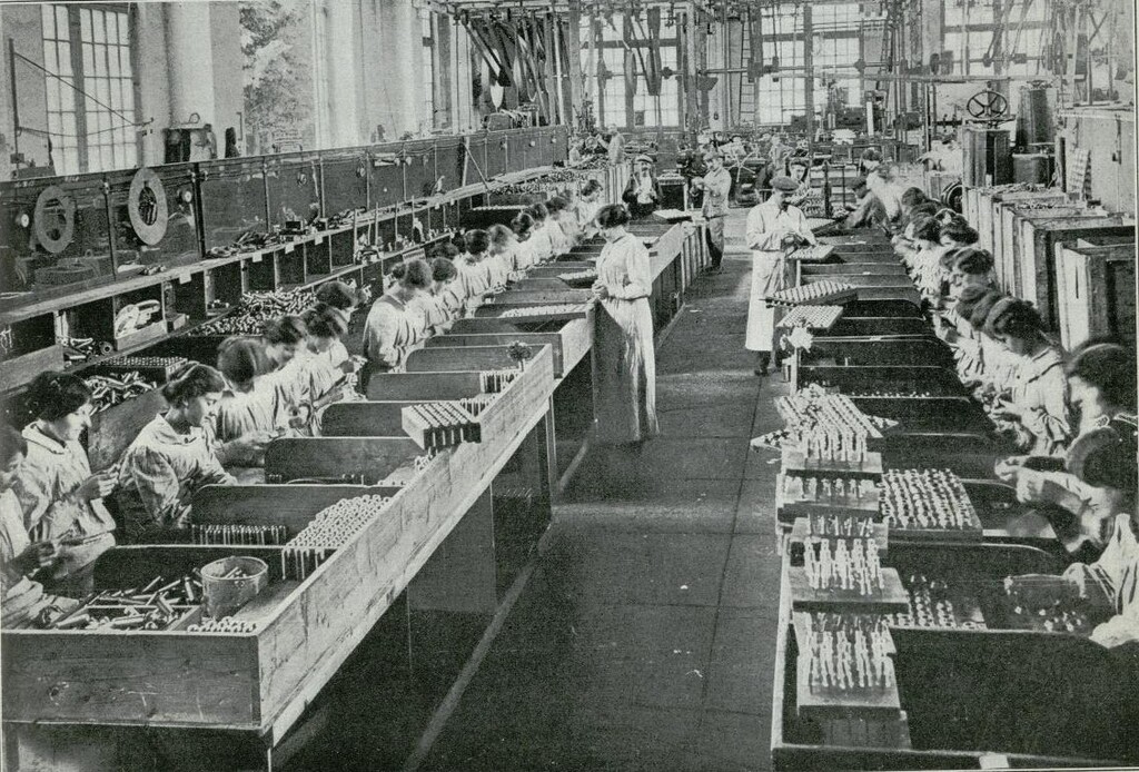 Miniatura de Jornaleras de la fábrica de municiones Schneider en Champagne-Sur-Seine