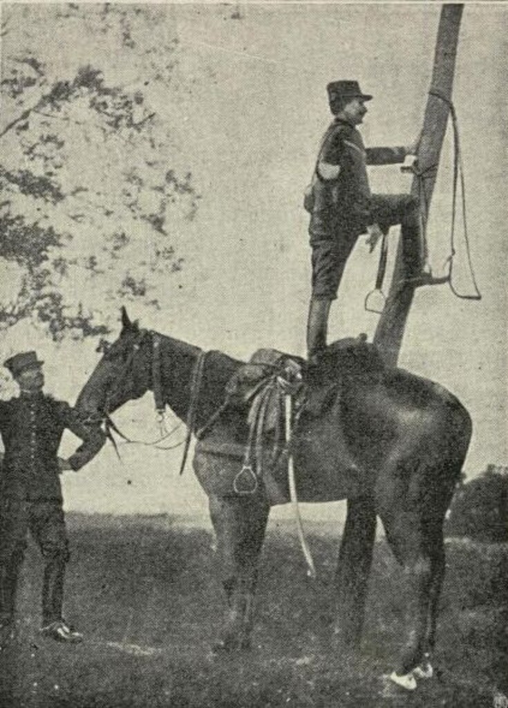 Miniatura de Vigilando la llegada del enemigo