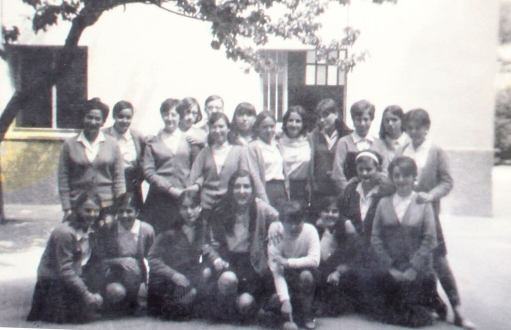 Miniatura de Alumnas del colegio Lope de Vega en Carabanchel