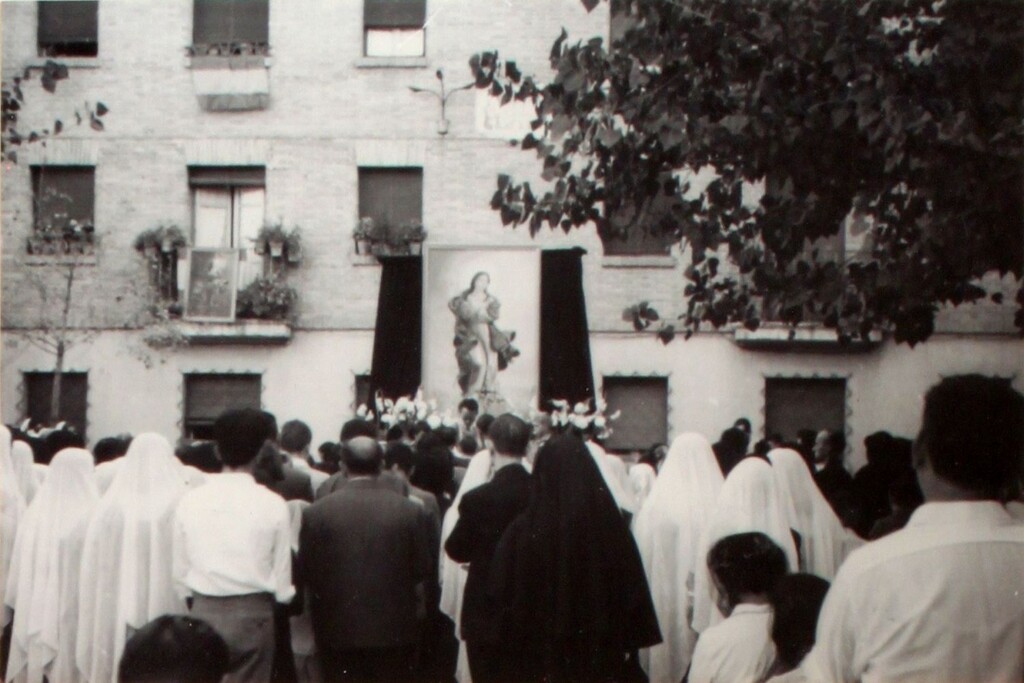 Miniatura de Misa en la Colonia Virgen de las Gracias