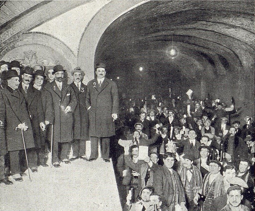 Miniatura de Visita de las Autoridades a las obras del metro