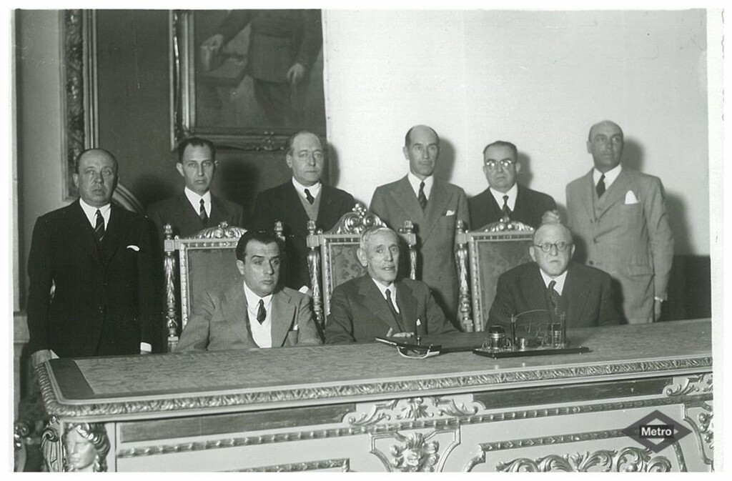 Miniatura de Junta general de accionistas en el año 1946