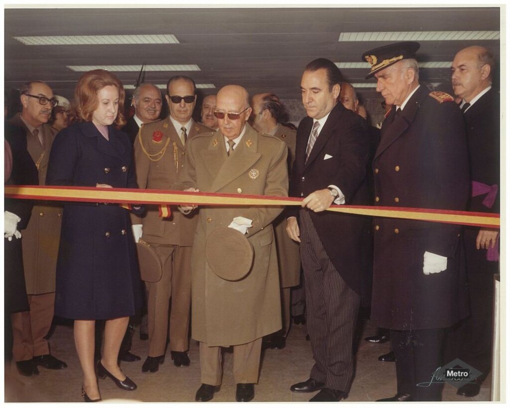 Miniatura de Inauguración del tramo de línea 4 Diego de León - Alfonso XIII