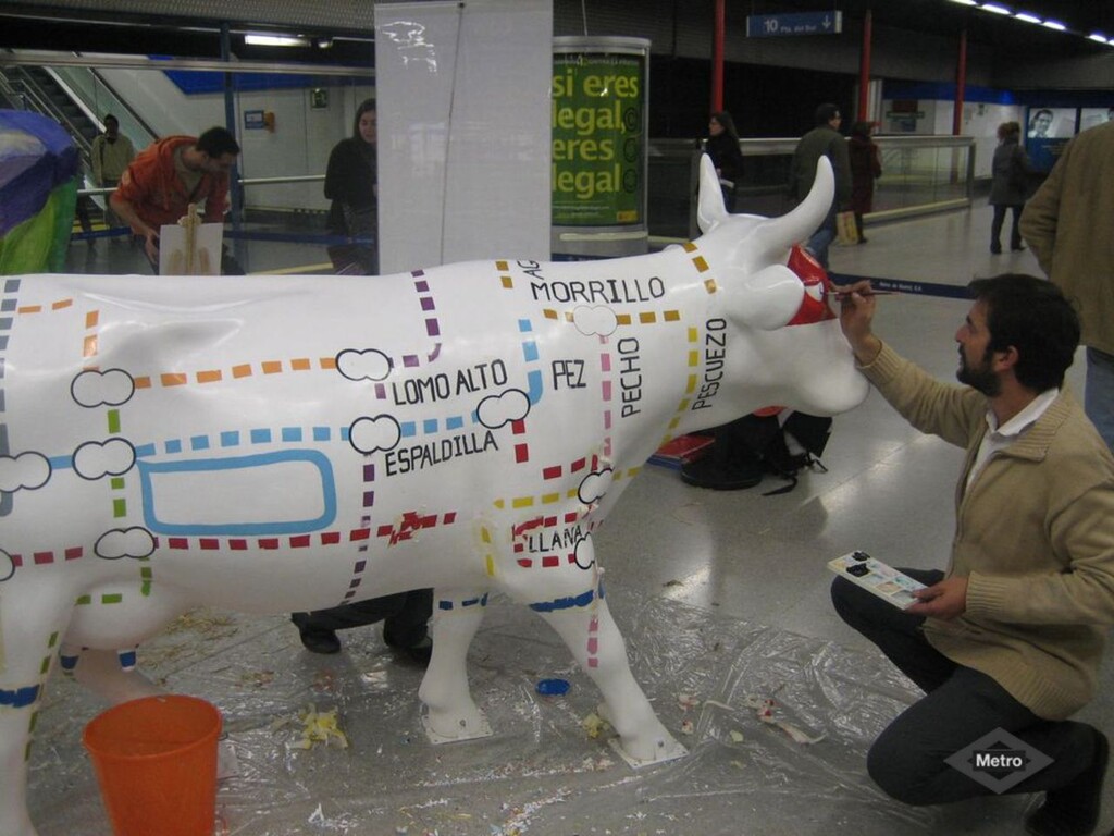 Miniatura de CowParade en Metro