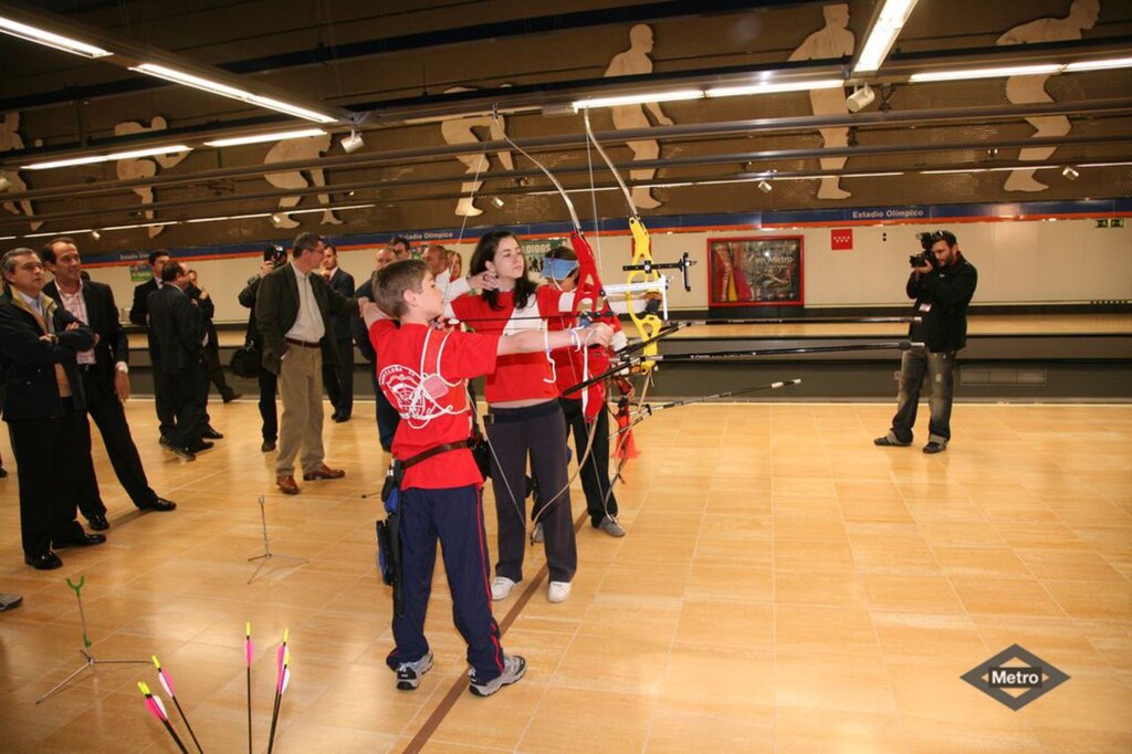 Miniatura de Inauguración de la estación de Estadio Olímpico