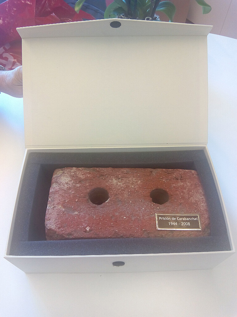 Miniatura de Ladrillo de la cárcel de Carabanchel
