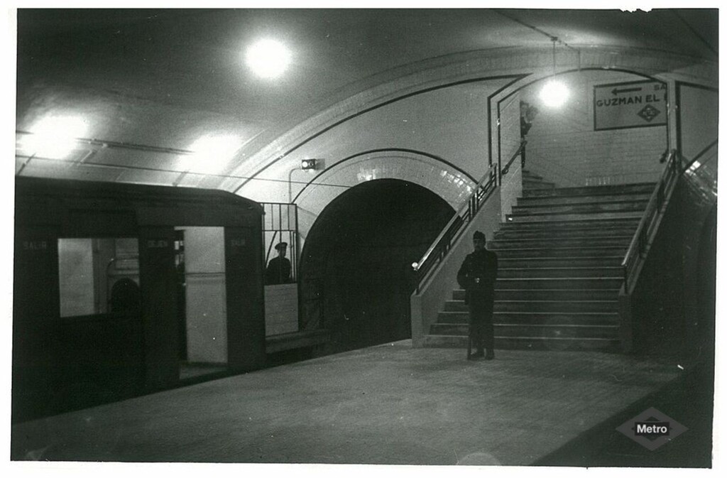Miniatura de Estación de Argüelles, línea 4
