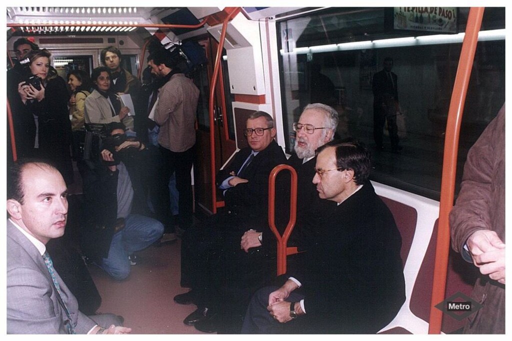 Miniatura de Puesta en servicio trenes 2000-B en línea 5
