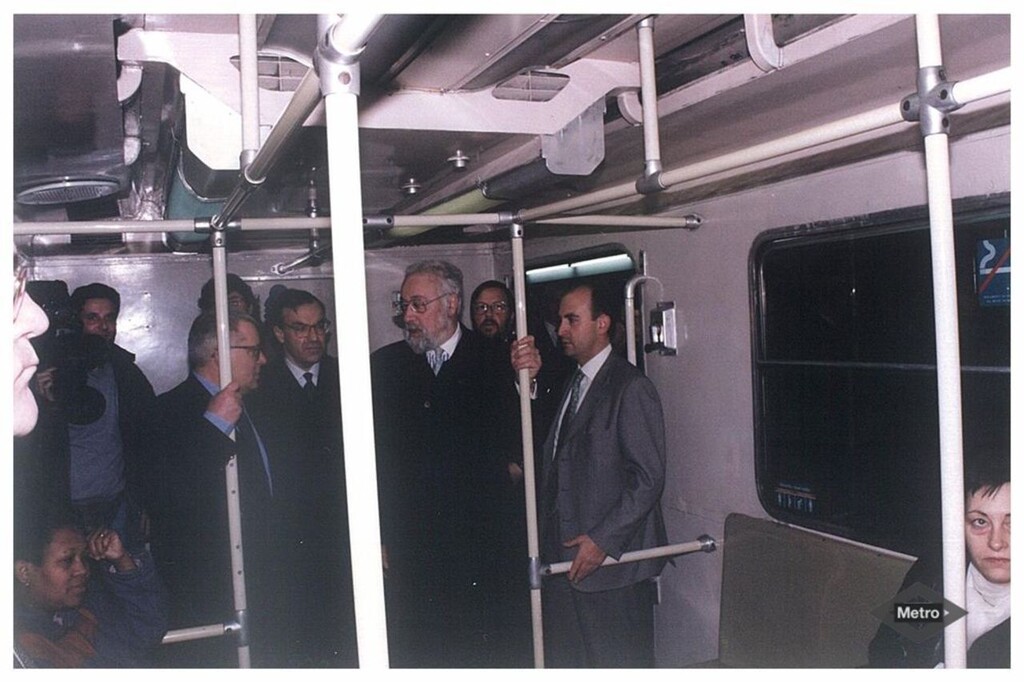 Miniatura de Puesta en servicio trenes 2000-B en línea 5