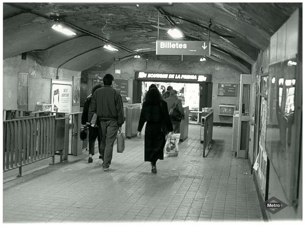 Miniatura de Vestíbulo de la estación de El Carmen