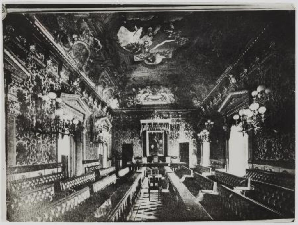 Miniatura de Salón de Sesiones de la Casa de la Villa