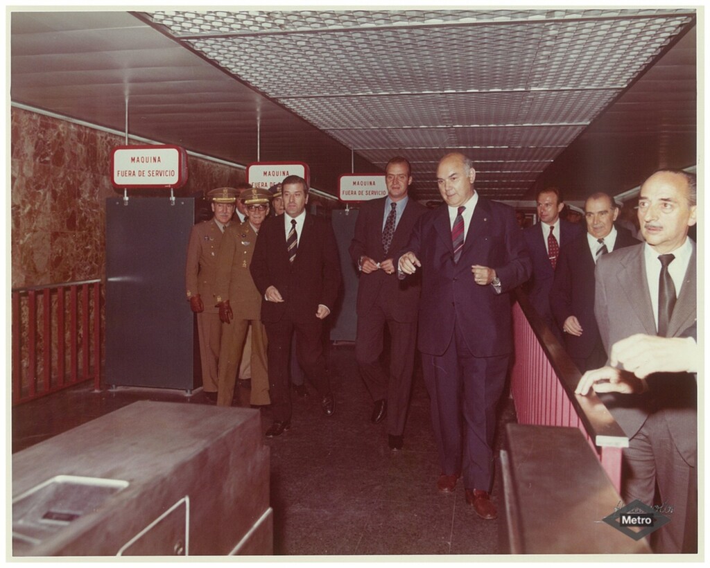 Miniatura de El Príncipe de Asturias inaugura el tramo de línea 7 Pueblo Nuevo-Las Musas