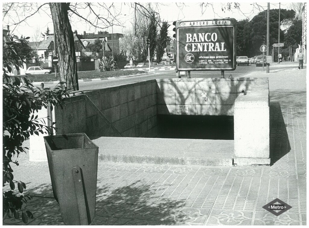 Miniatura de Acceso a la estación de Arturo Soria