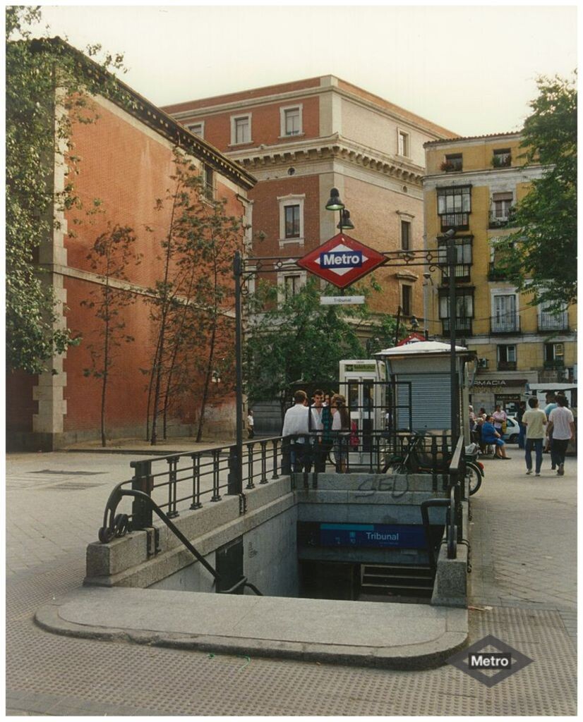 Miniatura de Acceso de la Estación de Tribunal