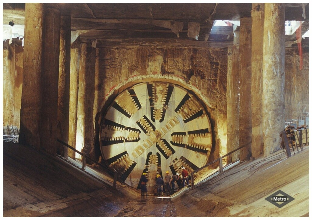 Miniatura de Tuneladora en la línea 9