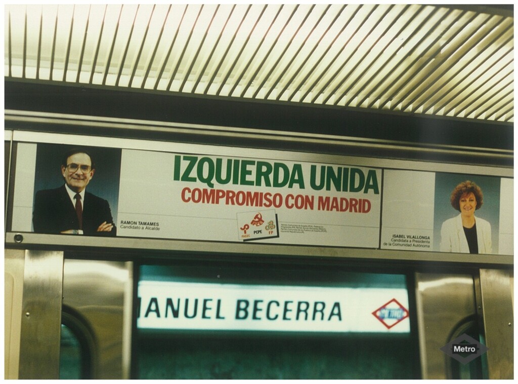 Miniatura de Publicidad electoral en el interior de los trenes