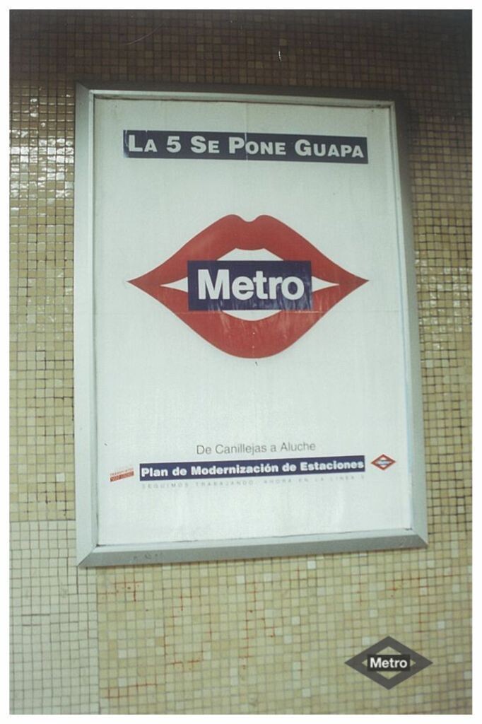 Miniatura de Campaña de publicidad en la estación de Puerta de Toledo