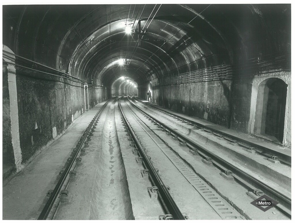 Miniatura de Vista de un tunel de Metro