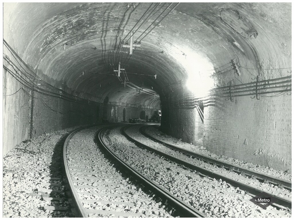 Miniatura de Vista de un tunel de Metro