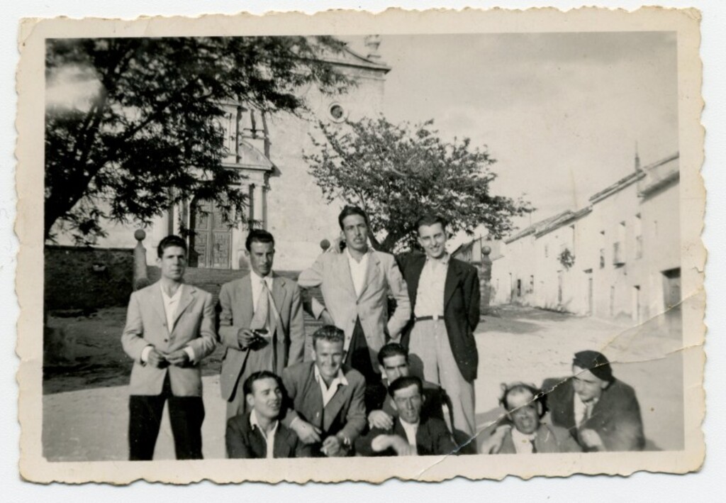 Miniatura de Grupo de amigos en Vallecas Villa