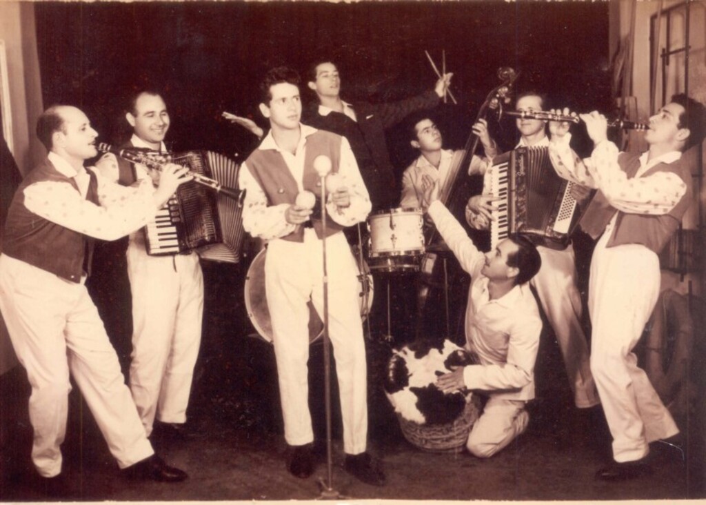 Miniatura de Actuación de la orquesta Espinosa