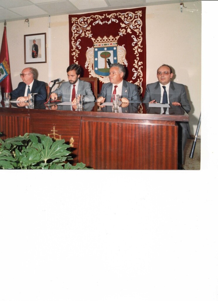 Miniatura de Primer pleno de la Junta Municipal de Villa de Vallecas