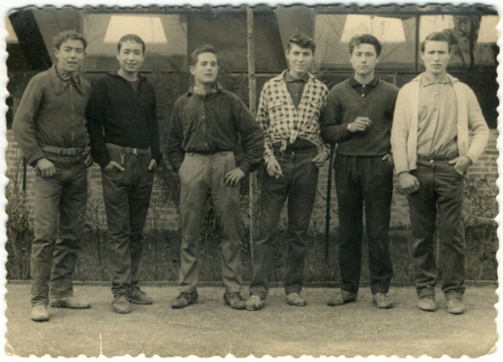 Miniatura de Jóvenes de Pozo del Tío Raimundo