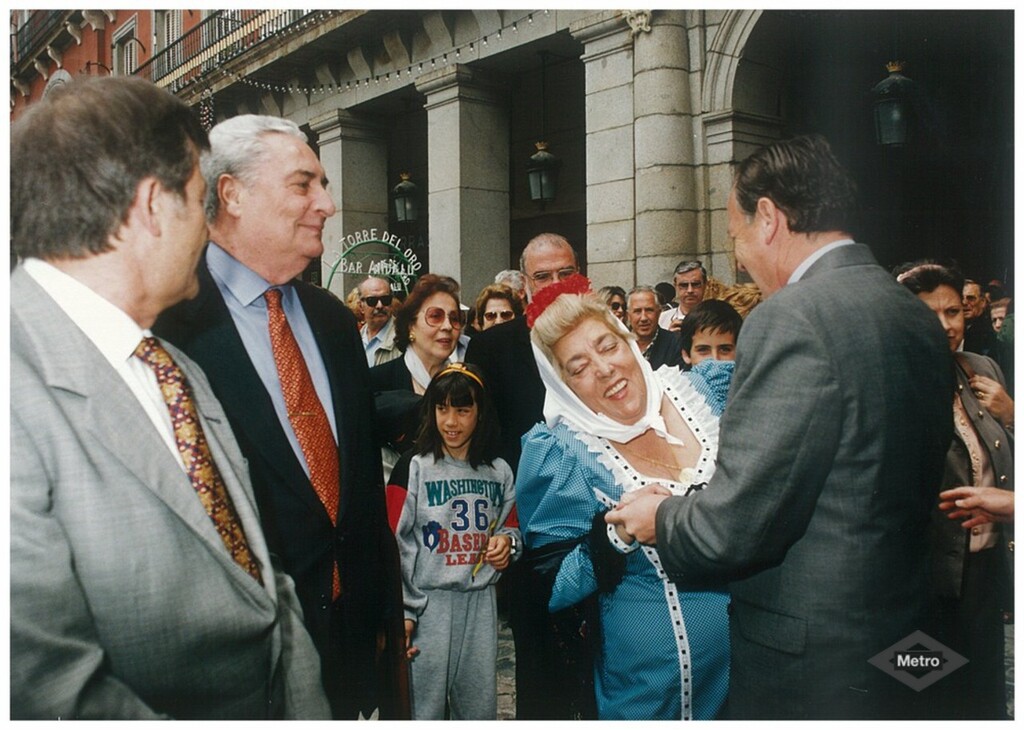 Miniatura de El Alcalde de Madrid participa en la X edición del Cocido madrileño