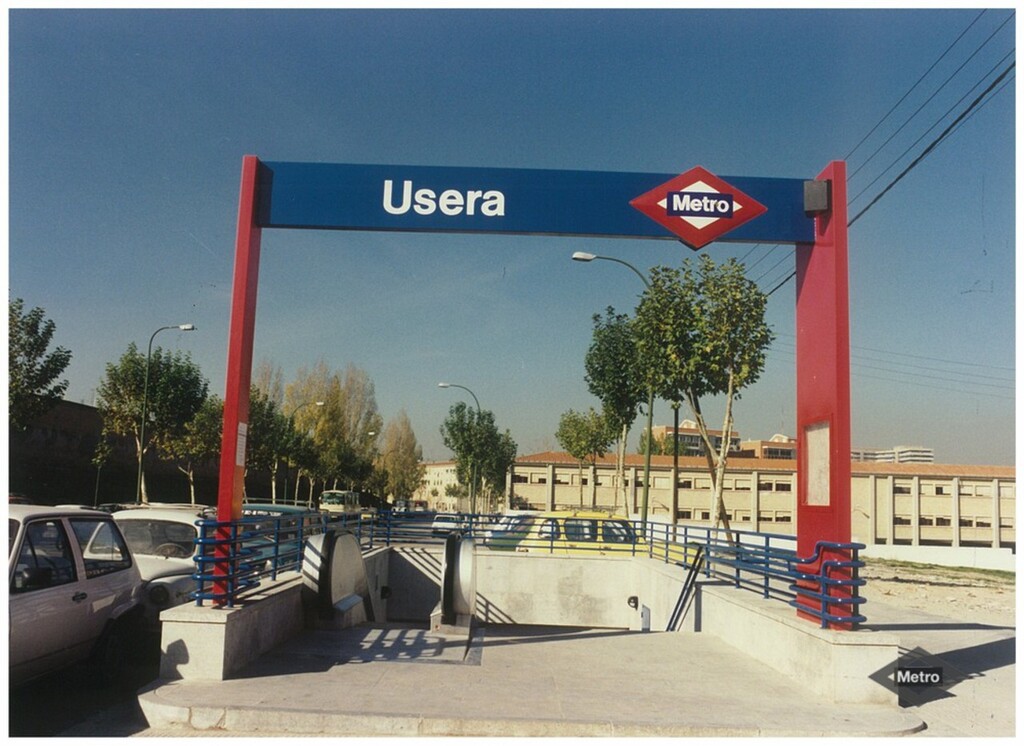 Miniatura de Acceso a la estación de Usera