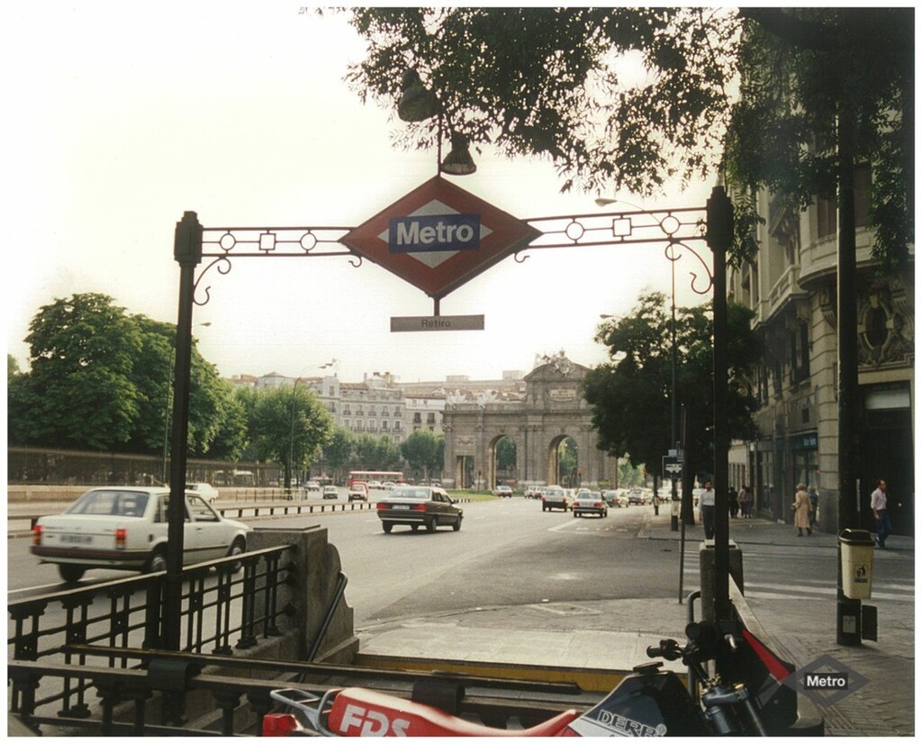Miniatura de Acceso a la estación de Retiro