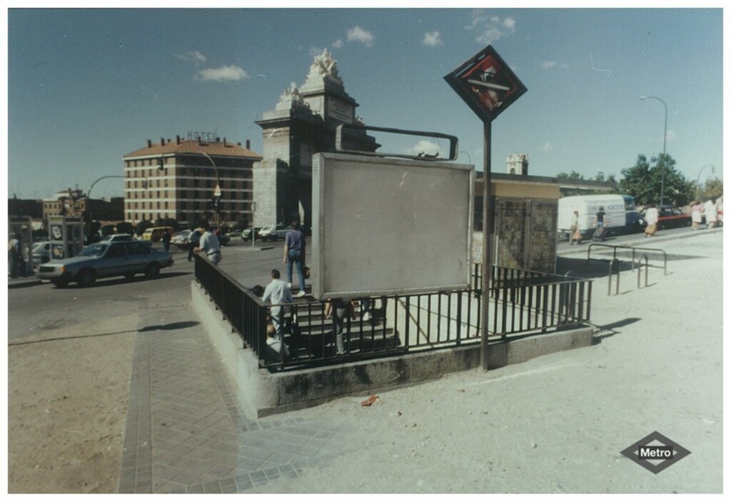 Miniatura de Acceso a la estación de Puerta de Toledo